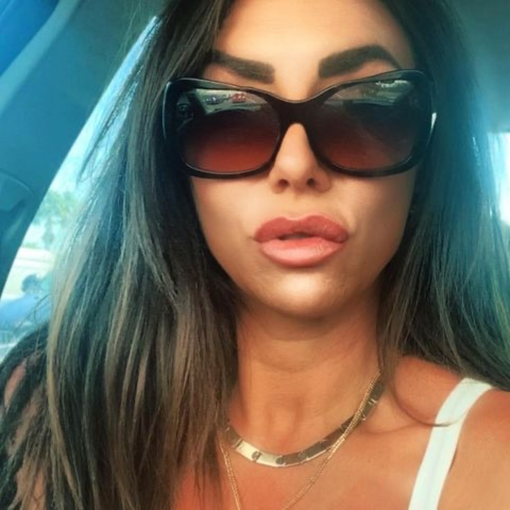 Meet your Posher, Jacquelyn